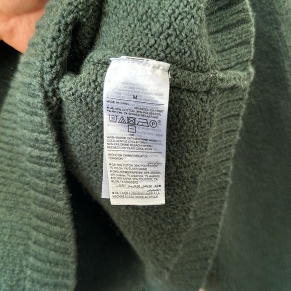 Cozy Green Sweater - Picture 5 of 5